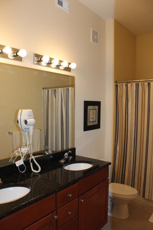 Cane Island Luxury Condo Kissimmee Room photo